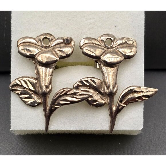 VTG Sterling Silver Floral Lily Post Earrings 1" Etched Details 5.69g - Picture 1 of 5